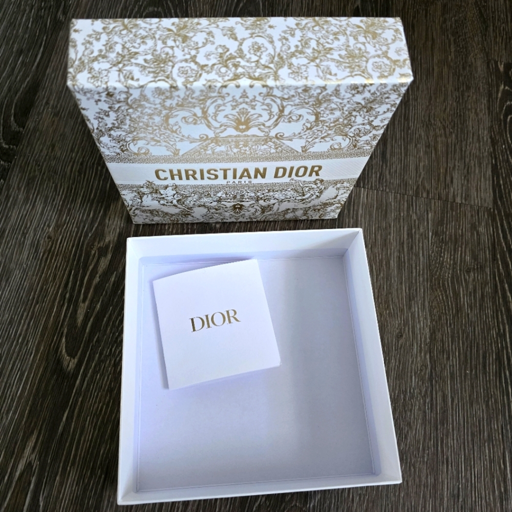 Christian Dior Decorative Box - Picture 2 of 4